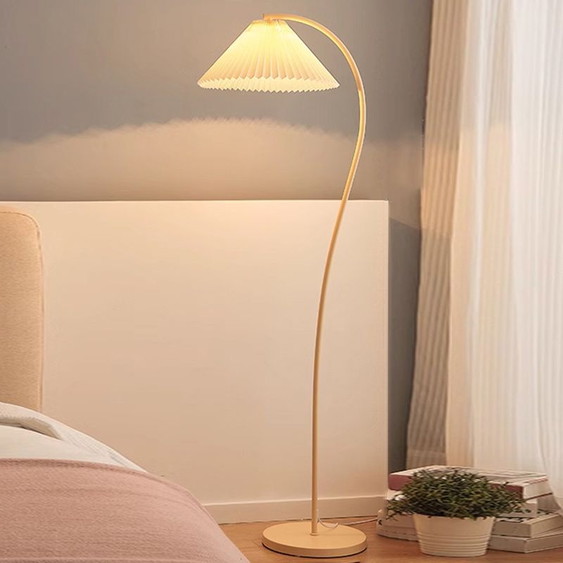 Metal Arc Floor Lamp and Fabric Shade in Modern Style - 220V-240V White ( White Bulb Included)