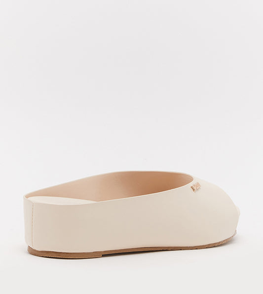 VINCCI Open Toe Flatform Sandals: Beige
