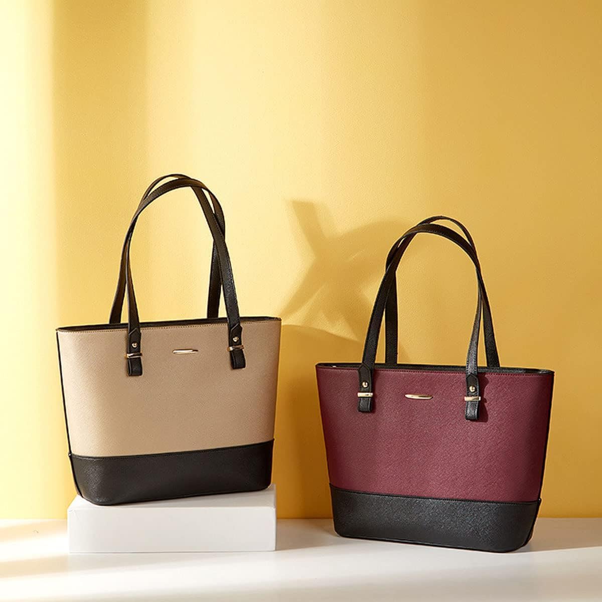 3 piece women fashionable handbag sets- Black and gold