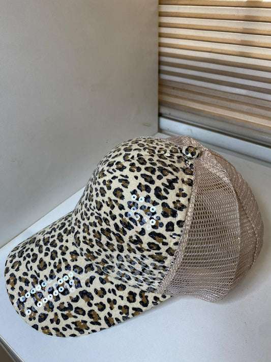 T&C adjustable feminine fashionable cap leopard print with sequence
