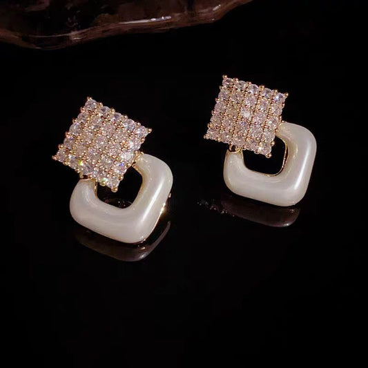 Light luxury niche temperament high end earrings SJP