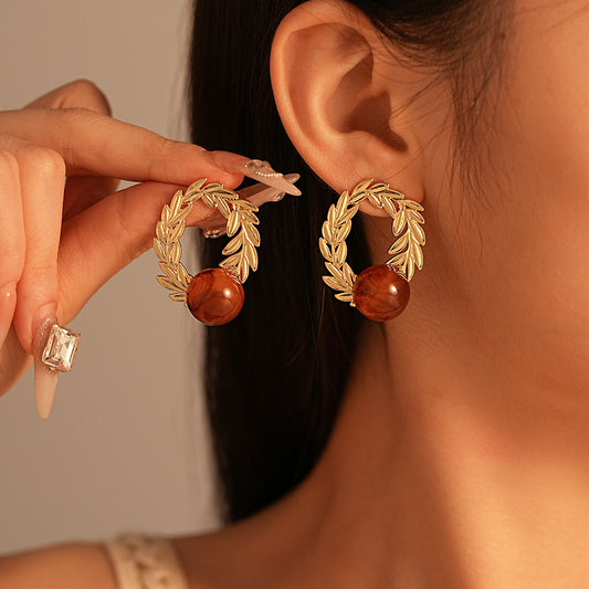 Medieval vintage hollow royal pattern earring golden brown-SJP