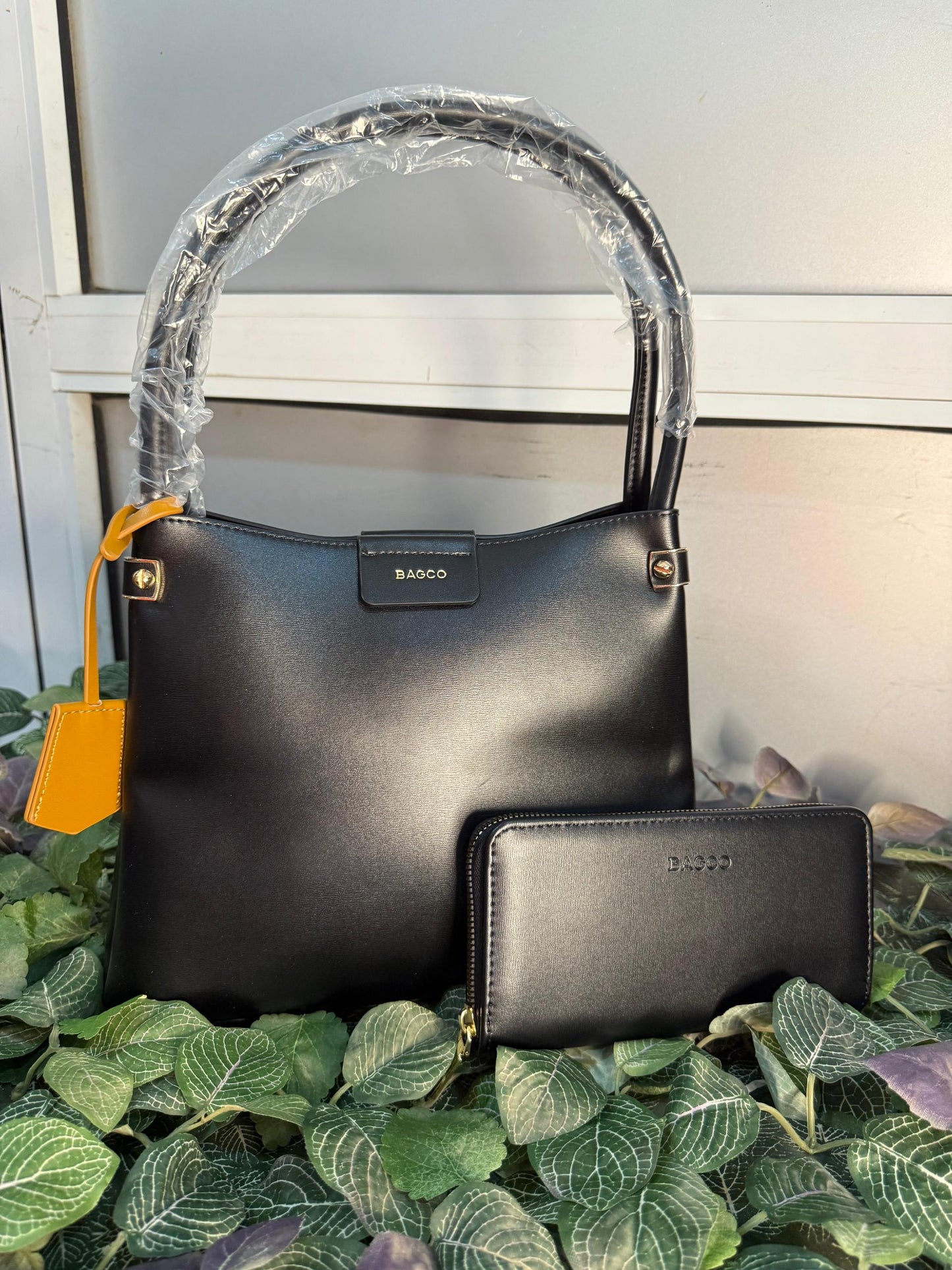 Bagco tote black bag with a purse