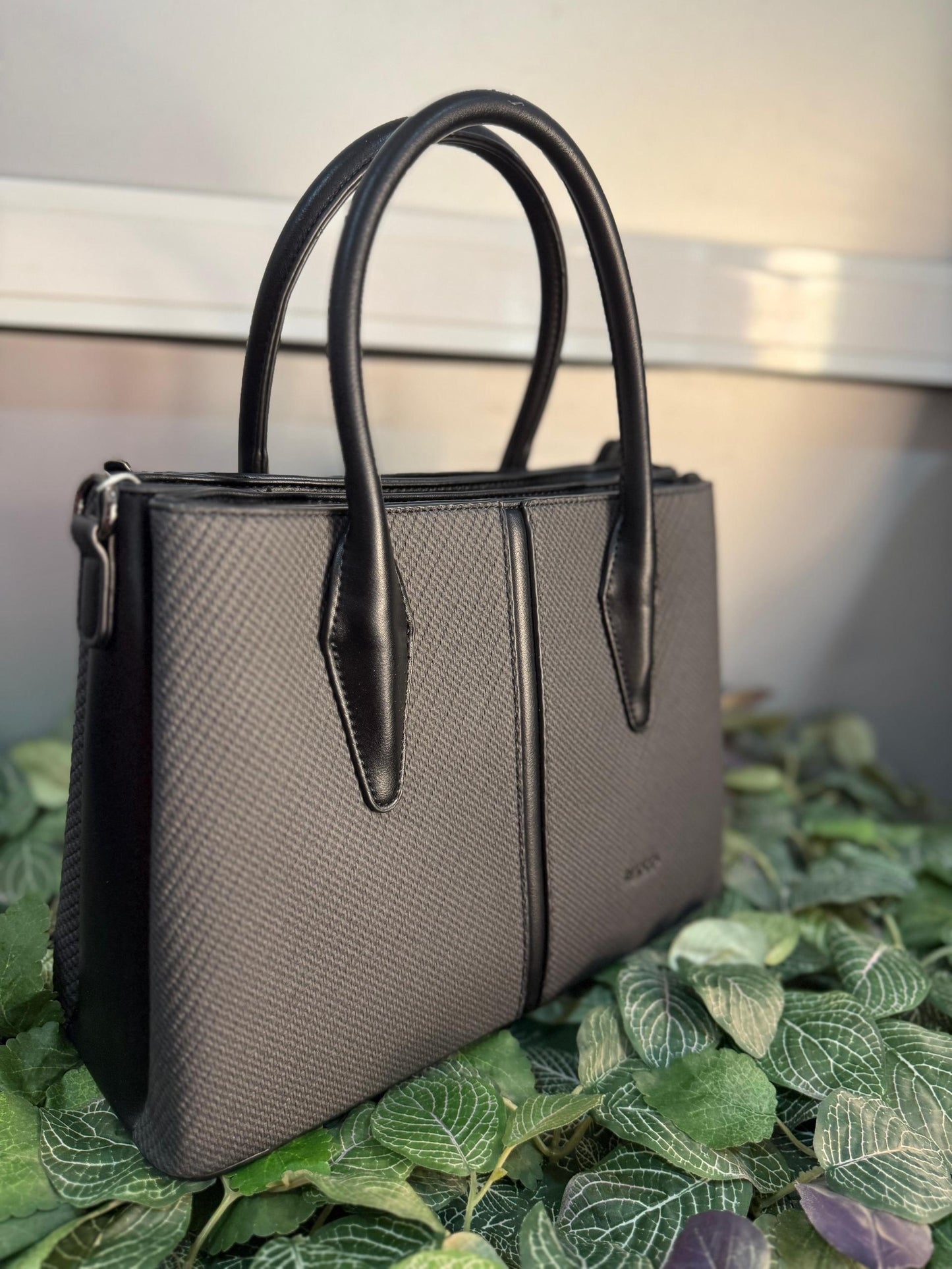 Bagco double tone-stripe black&grey crossbody handbag