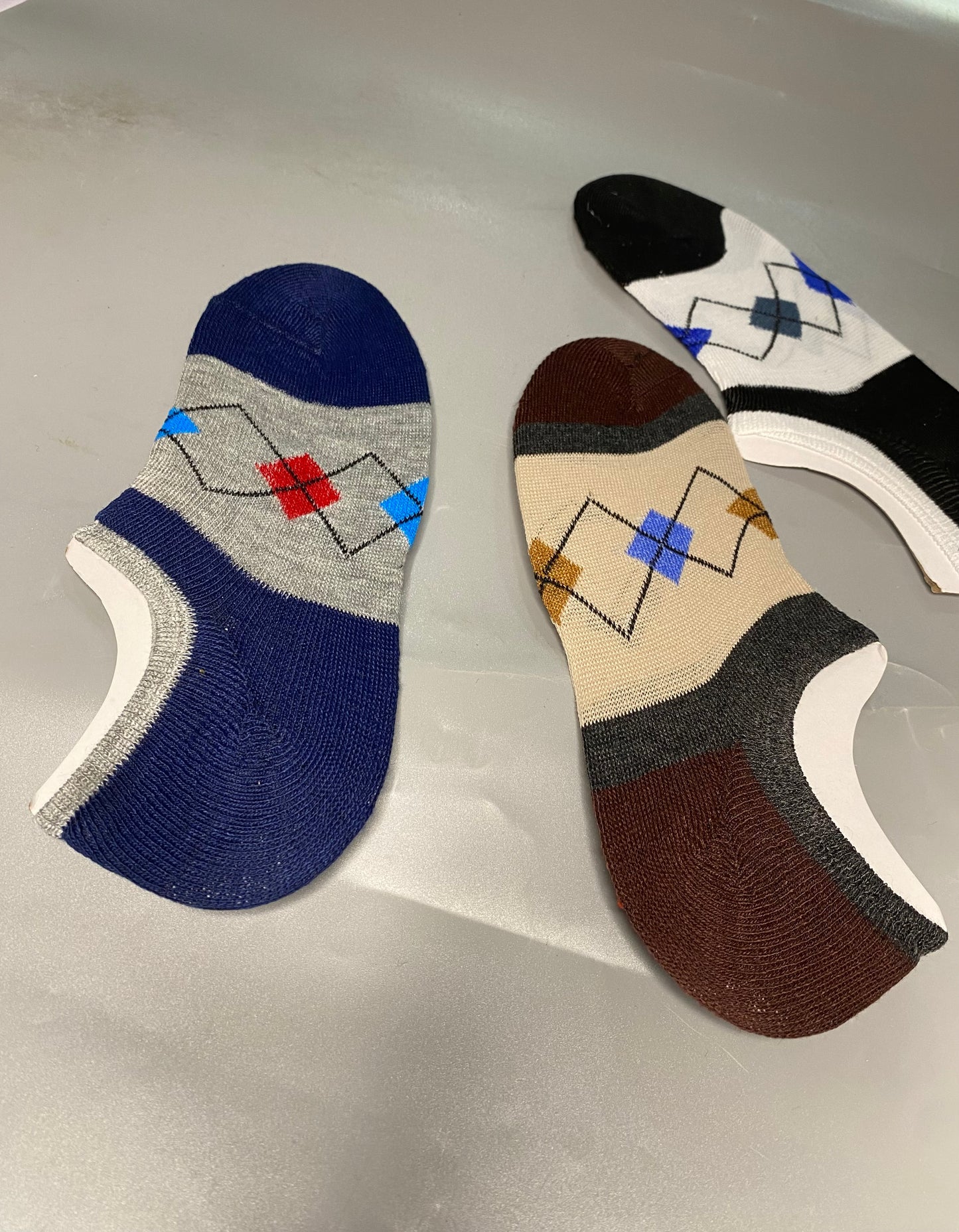 T&C 3 pairs xinjiajin fashion invisible socks - Brown & Grey (Multicolor)