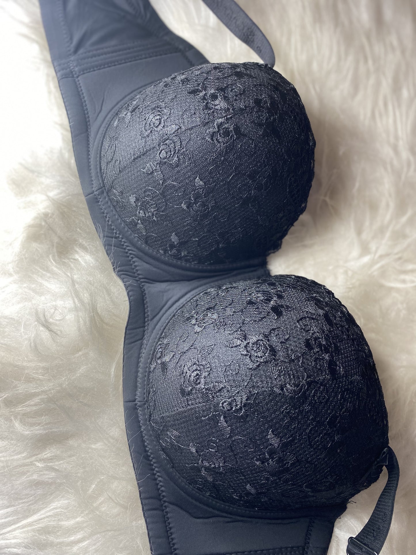 Underwear Hub Binnys Big Cup Bra with Lace Design