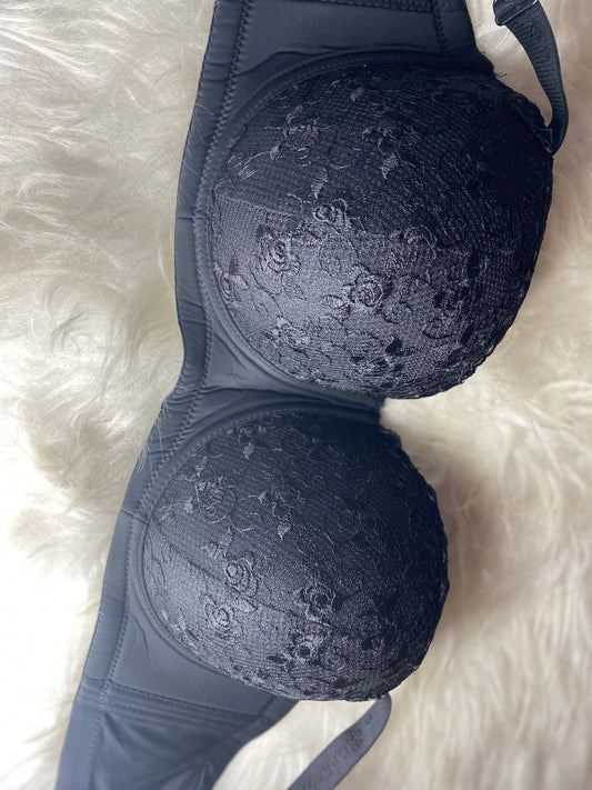 Underwear Hub Binnys Big Cup Bra with Lace Design