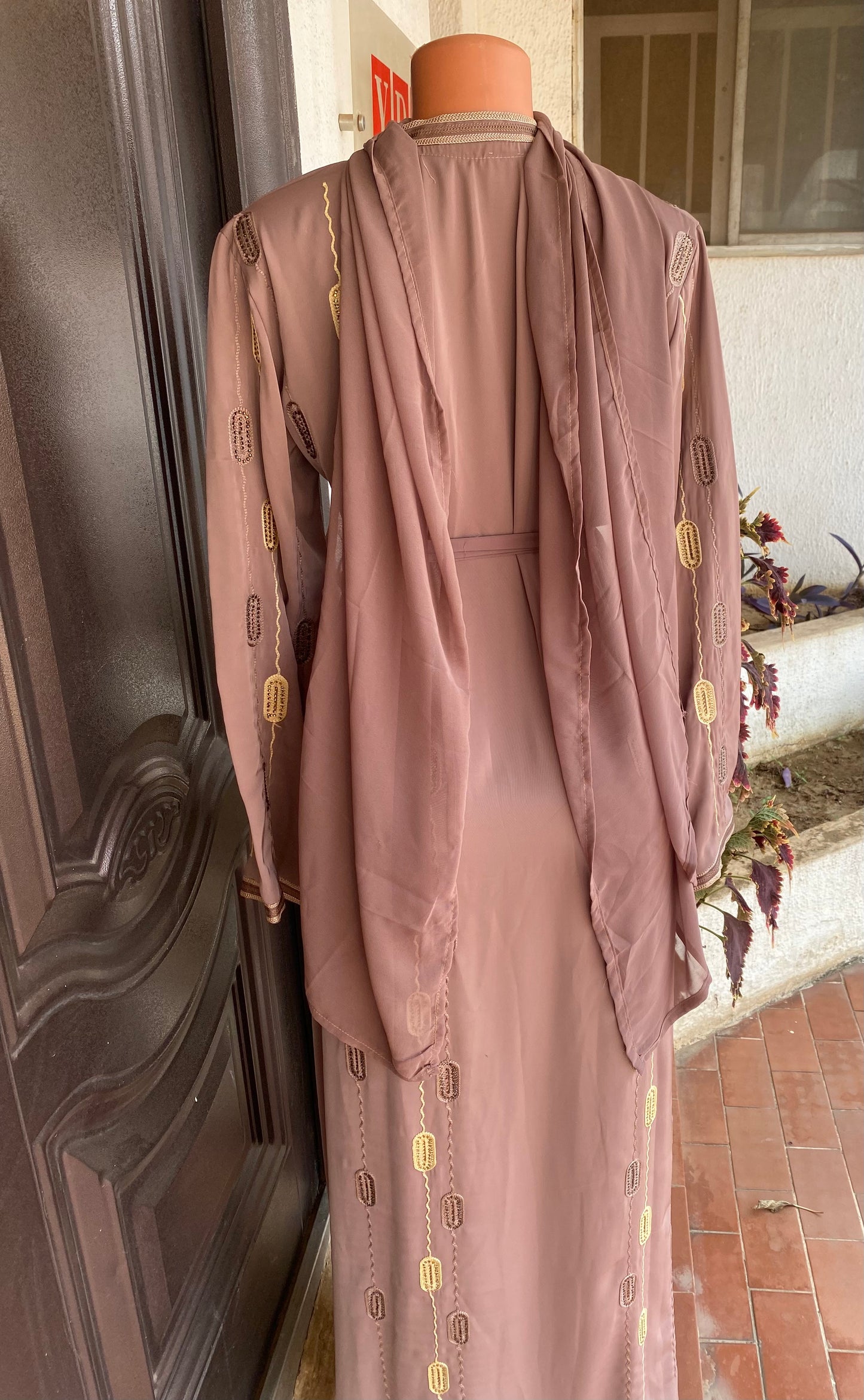 AA Royale. Egypt Abaya With Scarf & Belt - Brown