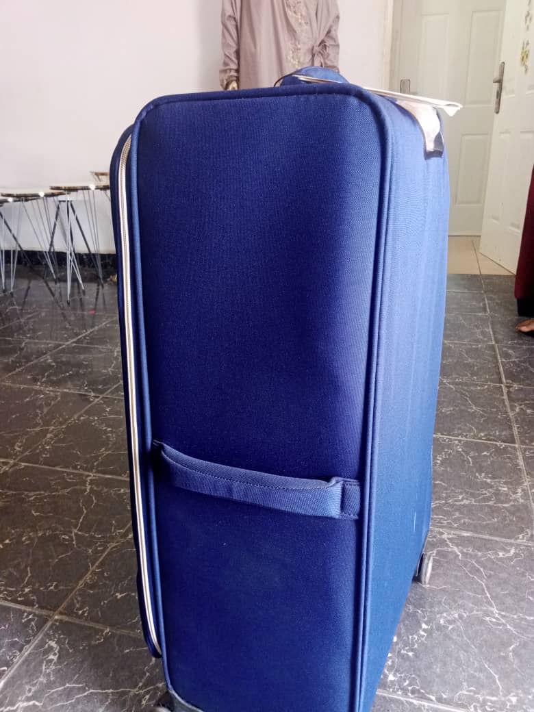 IT Luggage Enliven Navy Suitcase: Large