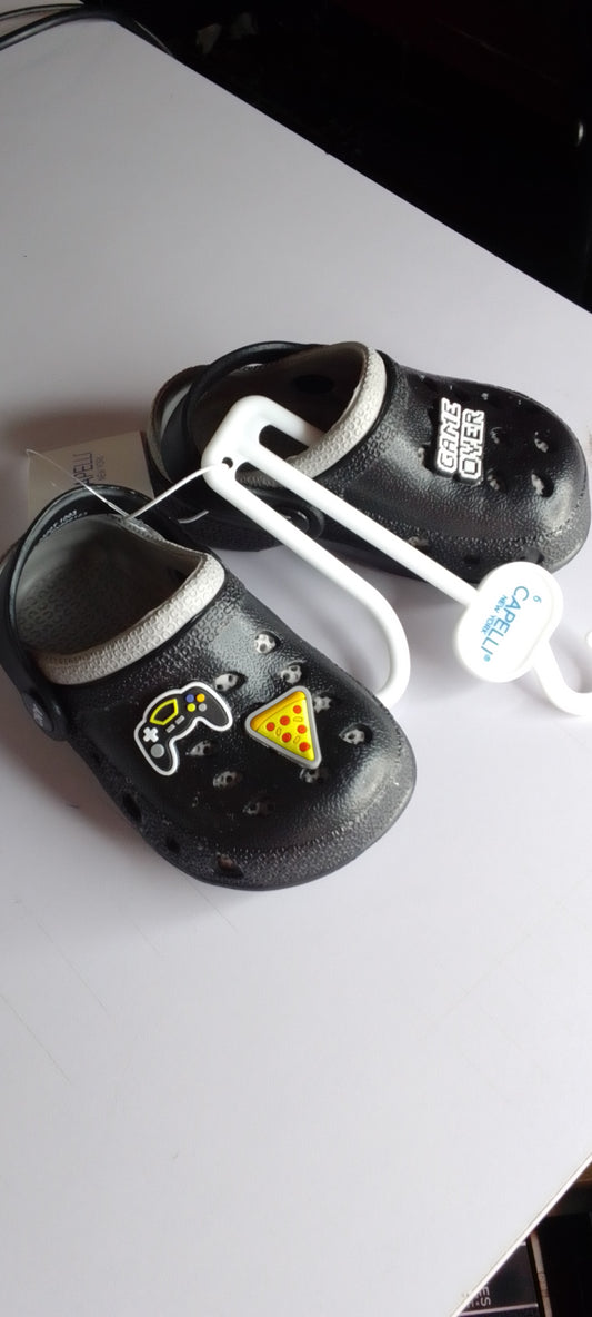 Capelli Black Clog Sandals