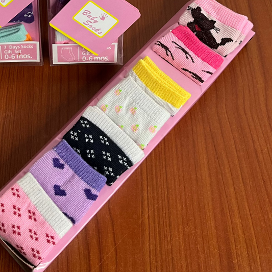 K&Y children 7 day sock gift set ( Purple Heart 0-6 month)