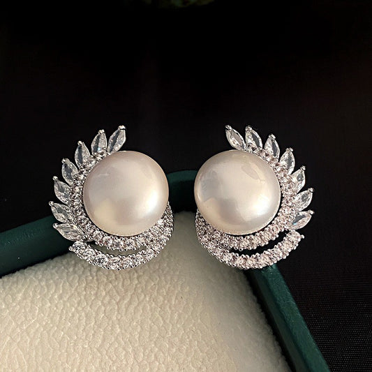 Simulated Luxury Zirconia Sparkling Silver Earring SJP