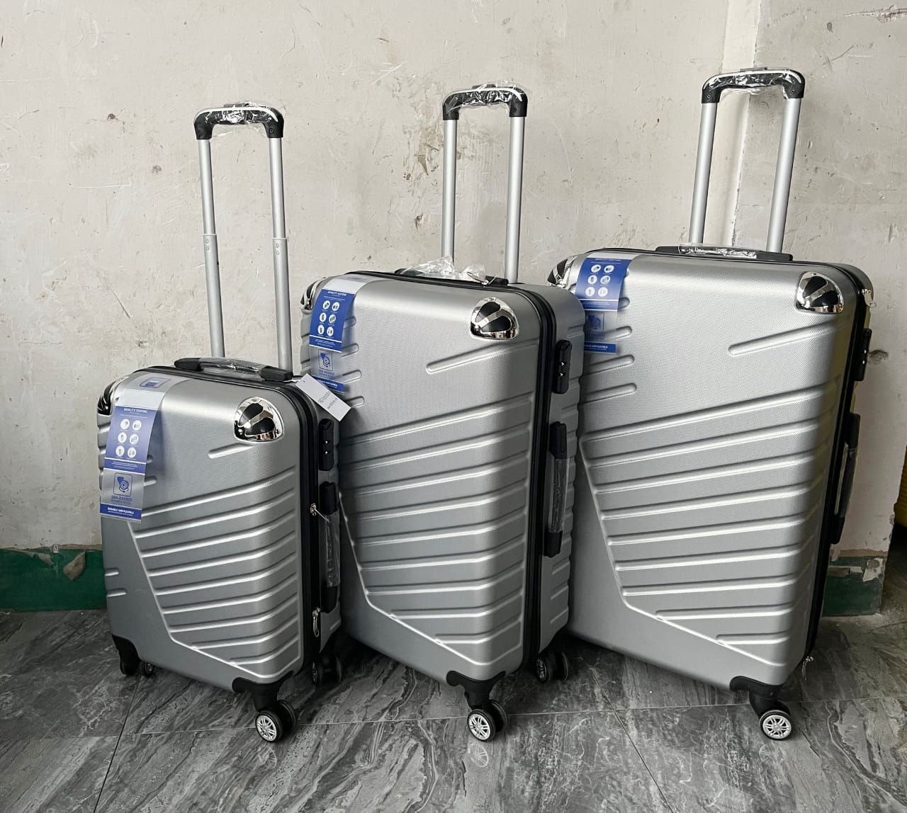 3 Pieces set ABS 4 wheel set of three luggage: Ceedex