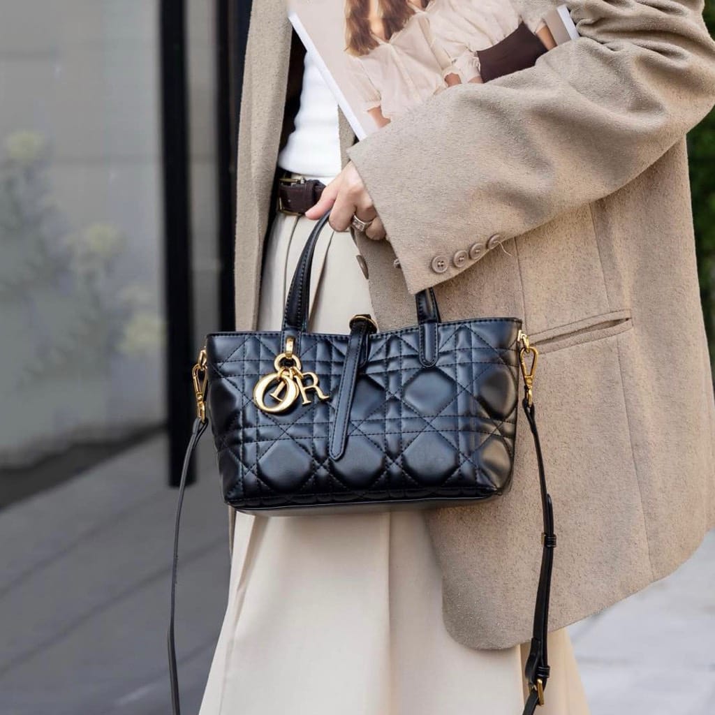 F&S Black Leather hand and double crossbody bag