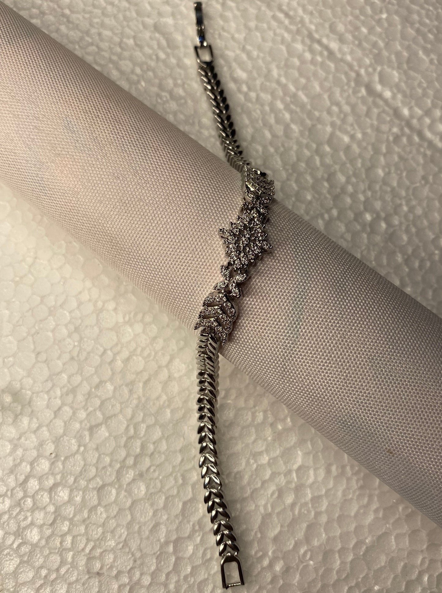 1pc CZ minimalist bracelet silver