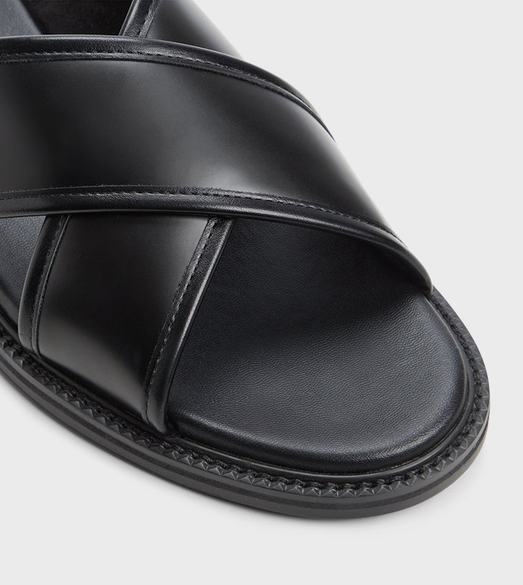 Call It Spring MANOLIN Criss-Cross Casual Sandals
