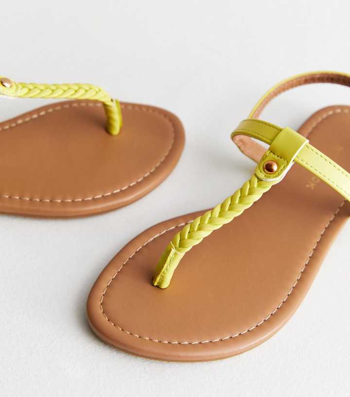 NEW LOOK  Yellow Leather-Look Plaited Toe Post Sandals
