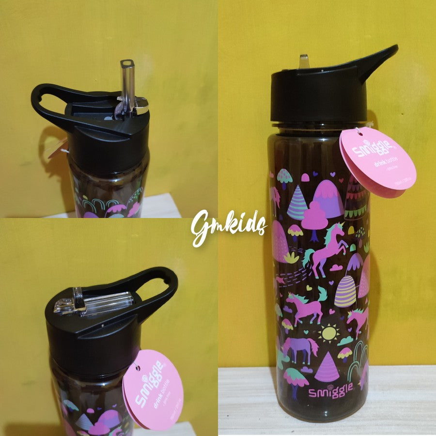 Smiggle Vibin' Spout Plastic Drink Bottle 750Ml - Black Mix