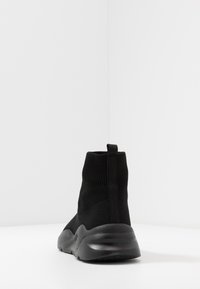 Pier One High-top trainers - black