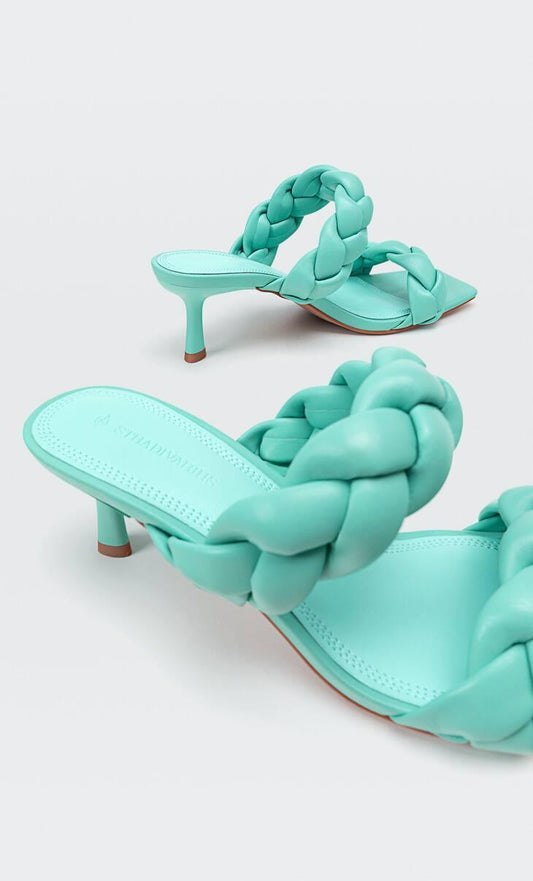 STRADIVARIUS  Quilted braided heeled sandals - Blue